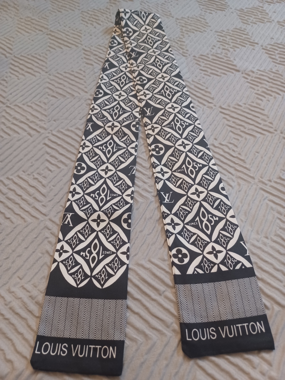 Black & White Monogram Geometric Twilly Scarf